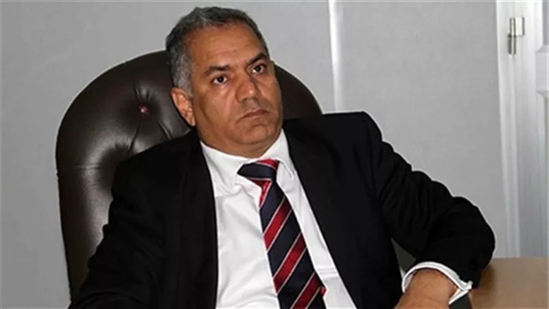 وزير الآثار السابق محاضرًا بأكاديمية الأوقاف