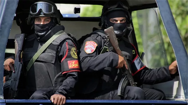 الأمن العام يضبط سائقا ومحصلا لسرقتهما أتوبيس النقل العام في السلام