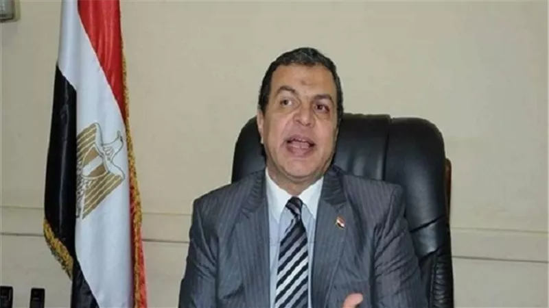 القوى العاملة: فض احتجاج في  شركة للأدوية بالجيزة