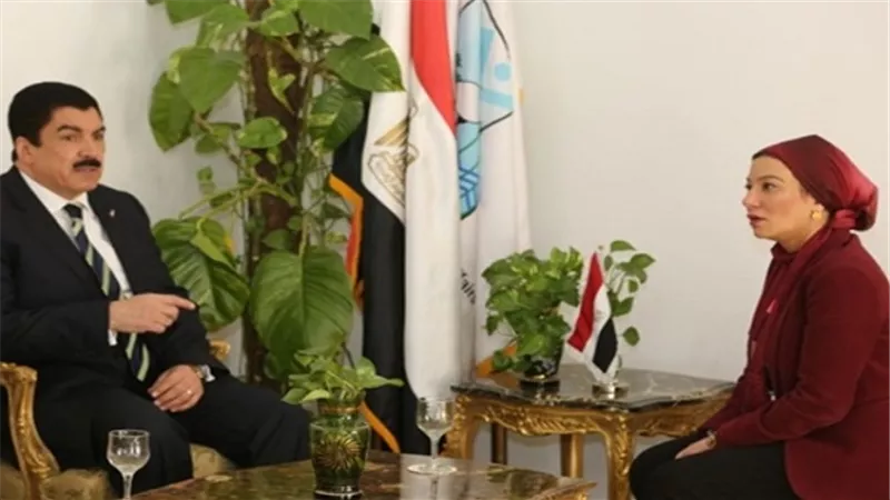 وزيرة البيئة تضع حجر الأساس لإنشاء محطة وسيطة لمنظومة النظافة بمحافظة القليوبية