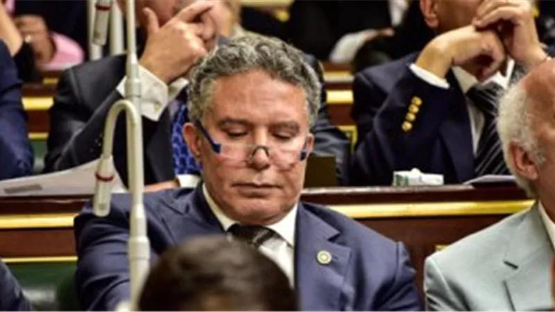 استقالة أمين 