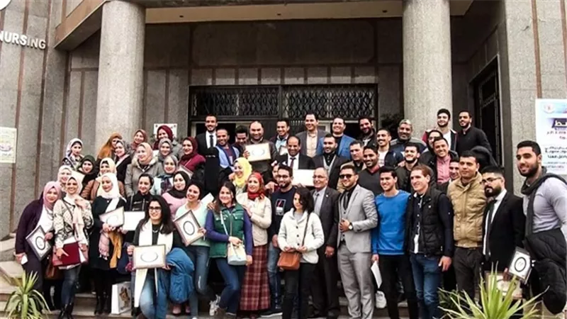 بالصور.. تمريض المنصورة ينظم دورة التغذية العلاجية  
