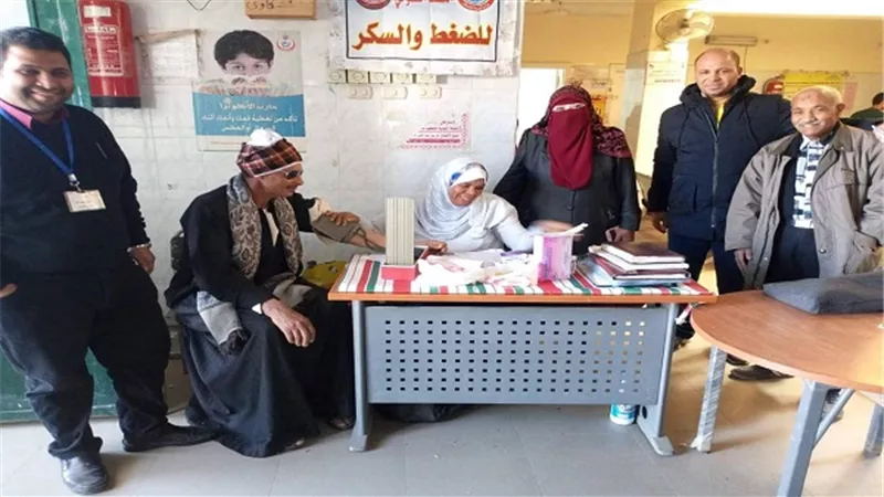 صحة الفيوم توقيع الكشف الطبى على (1273) مريض بالعلوية مركز ابشواى