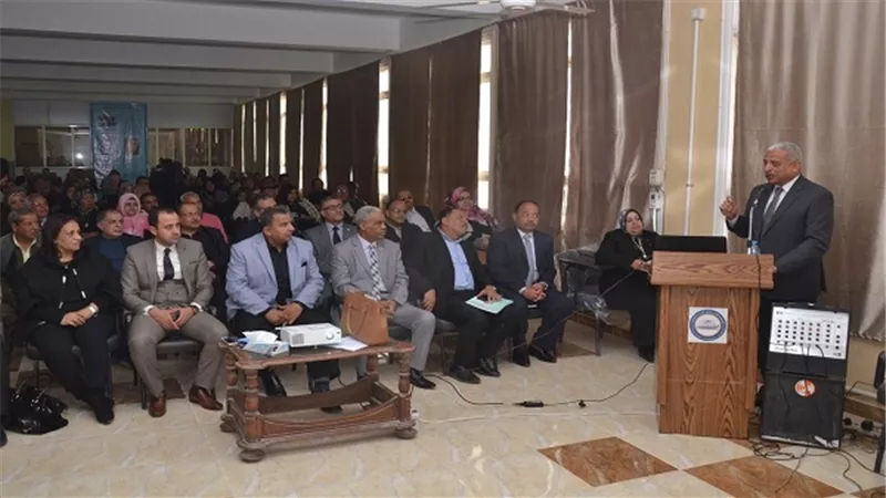 المعهد القومي لعلوم البحار بالسويس يحتفل بمرور 100 عام على انشاء المعهد بحضور المحافظ  