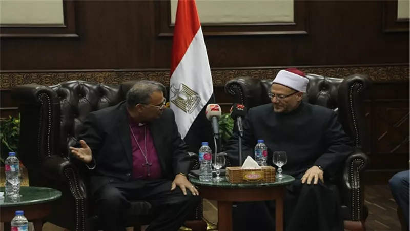 مفتي الجمهورية يستقبل رئيس الطائفة الإنجيلية ووفدًا من ممثلي الكنائس الأمريكية