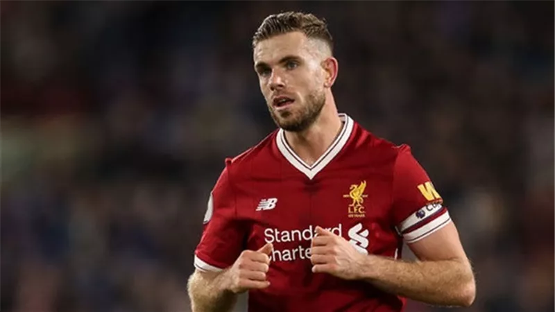 قائد ليفربول: قادرون على التتويج بدوري الأبطال والبريميرليج