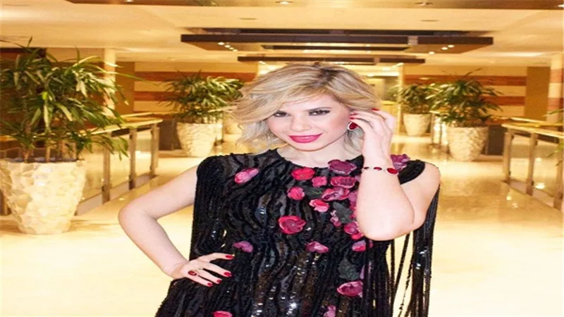 بالصور.. ناي سليمان بإطلالة أنيقة بعيد العشاق في قطر