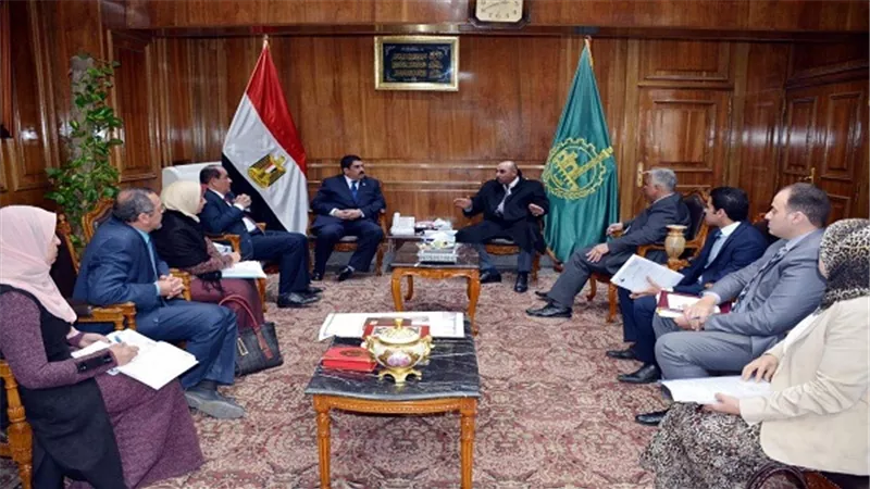 مرزوق يجتمع مع شركةMOT للاستثمار والمشروعات لبحث تعزيز  الإستثمارية بين المحافظة والهيئة القومية للسكك الحديدية