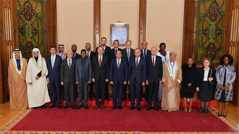 السيسي يلتقى نواب عموم الدول المشاركين فى المؤتمر الذى تنظمه النيابة العامة