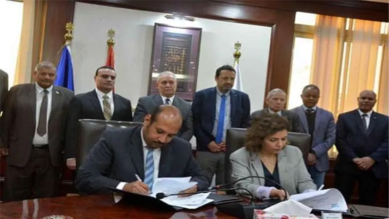 التعليم توقع اتفاقية تعاون بين برنامج دعم وتطوير التعليم الفني TEVT وشركة مصر إيطاليا