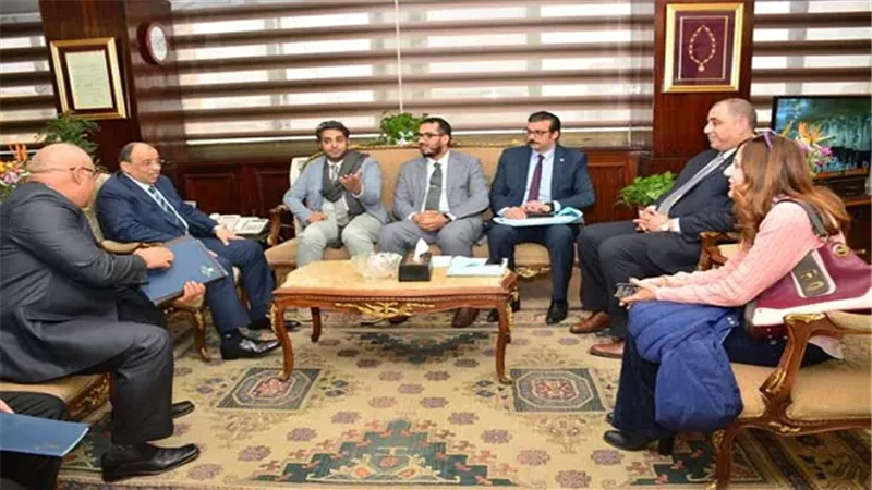وزير التنمية المحلية: سرعة حل المشكلات التى تواجه المستثمرين مع بعض المحافظات