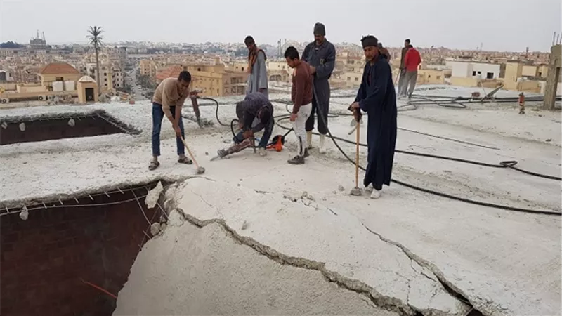 الإسكان: إزالة مخالفات المبانى بالتجمع الثالث بمدينة القاهرة الجديدة