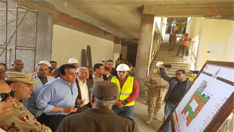 وزير التعليم العالى يتفقد إنشاءات جامعة الملك سلمان بشرم الشيخ