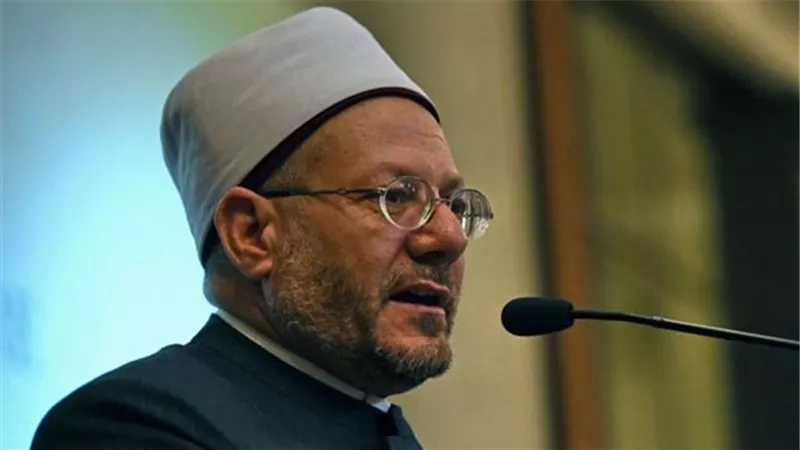 مفتي الجمهورية ينعى ضحايا اصطدام قطار بأحد الأرصفة بمحطة رمسيس