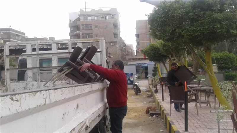 أحياء القاهرة تواصل نشاطها فى رفع الإشغالات وإزالة التعديات