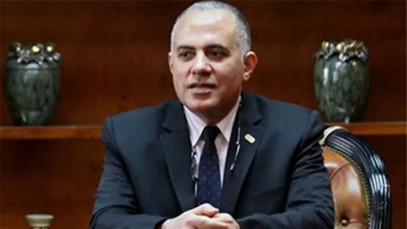 وزير الرى يترأس اجتماع العليا لتراخيص الشواطئ البحرية