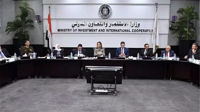الهيئة العامة للاستثمار تناقش إنشاء تطوير مناطق استثمارية جديدة