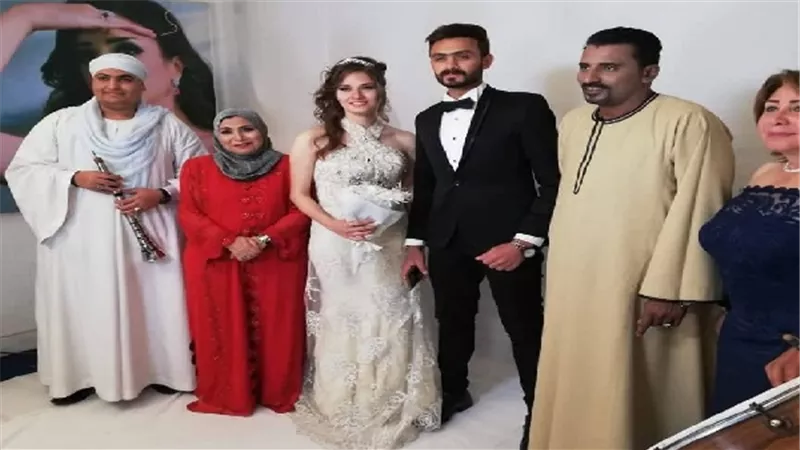 فاطمة عيد تنتهي من تسجيل 