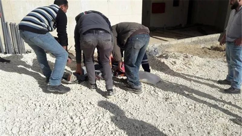 سقوط عامل من إحدى العمارات السكنية بطنطا 