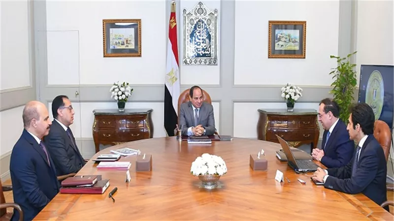 توصيات اجتماع الرئيس السيسي مع رئيس الوزراء ووزير البترول والثروة المعدنية