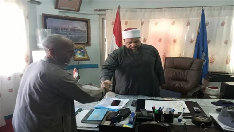 أوقاف السويس تجري القرعة العنلية للحج.. وفوز مرشح واحد من بين 13
