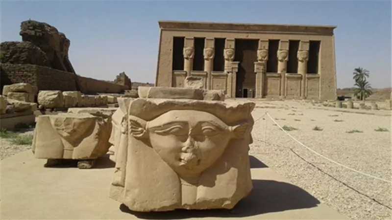الاثار تنفى تشويه الآثار باستخدام شنيور في ترميم معبد 