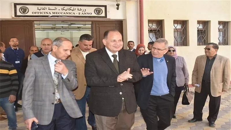 محافظ الفيوم يفتتح فعاليات ملتقي التوجيه الوظيفي الخامس بمجمع التعليم التكنولوجي بدمو