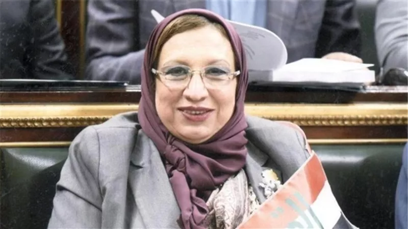 مقترح برلماني بمنع تشغيل طلبة المدارس في أعمال النظافة