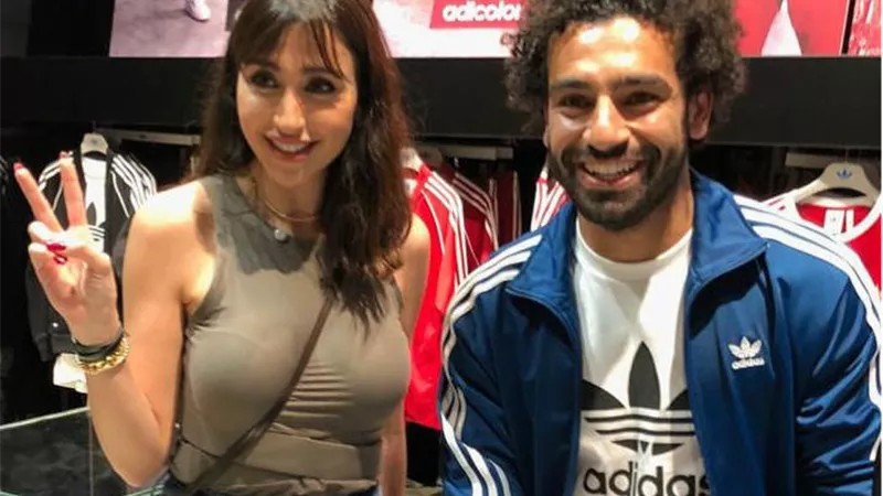 حكاية جيسي عبدو مع محمد صلاح.. الصدفة تجمع الفرعون والفنانة.. والمغازلة تحكم اللقاء
