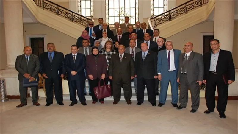وزير الزراعة يكلف الخدمات البيطرية بسرعة انجار خطة التطوير 