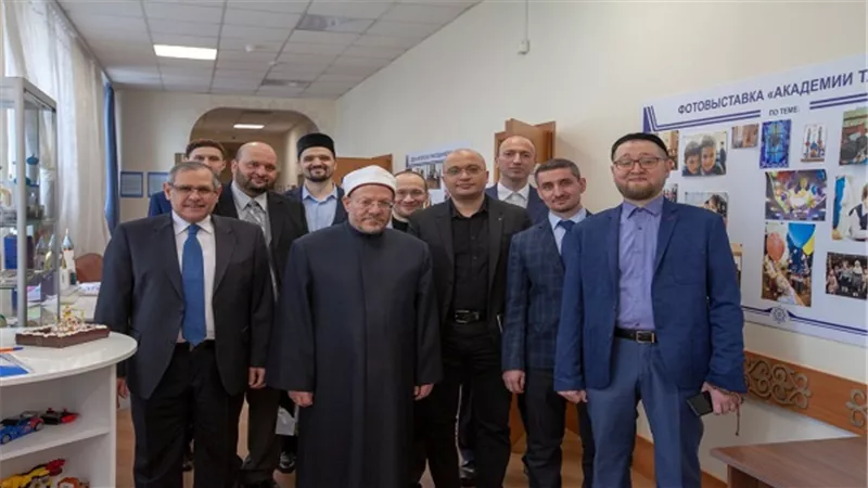 نشاط مكثف لمفتي الجمهورية في بداية جولته بالعاصمة موسكو