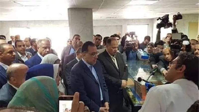 رئيس الوزراء يشارك الفيوم احتفالها بالعيد القومي ويتفقد عدداً من المشروعات الحيوية