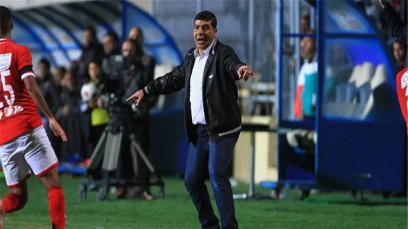 طارق العشرى: 