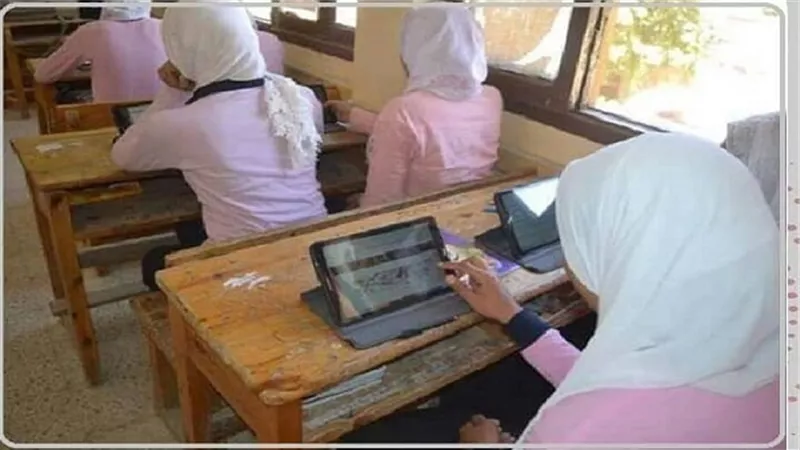 غضب طلاب النقل بمرحله الثانوي لفشلهم في أداء ثاني يوم الامتحان بالدقهلية