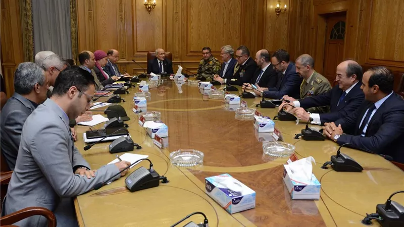 العصار يناقش مع رئيس شركة بريتا الإيطالية أوجه التعاون المشترك