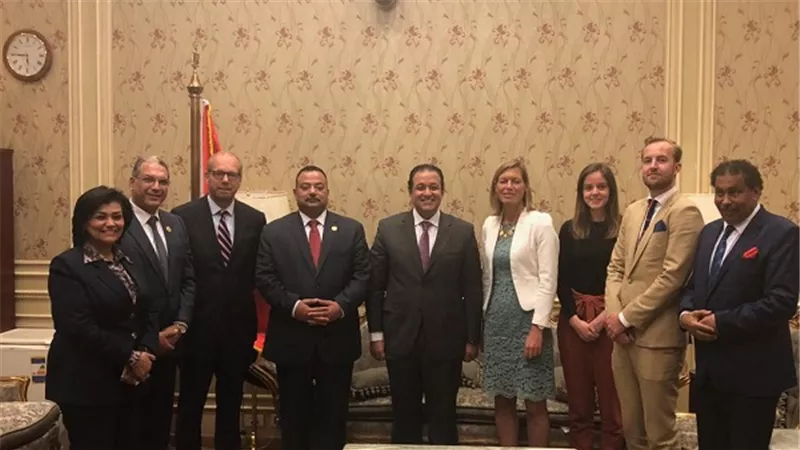 برلمانى يستعرض مع وفد هولندى الأوضاع السياسية وحالة حقوق الانسان بمصر 