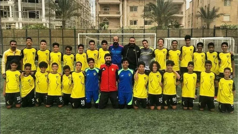 فريق الناشئين ٢٠٠٥ دجلة يحتفلون بمدربهم علاء عبده بمناسبة انتهاء الموسم