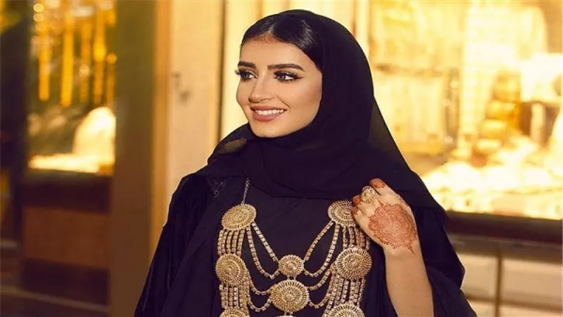 الإعلامية خولة المراغي تستعد لبرنامج 