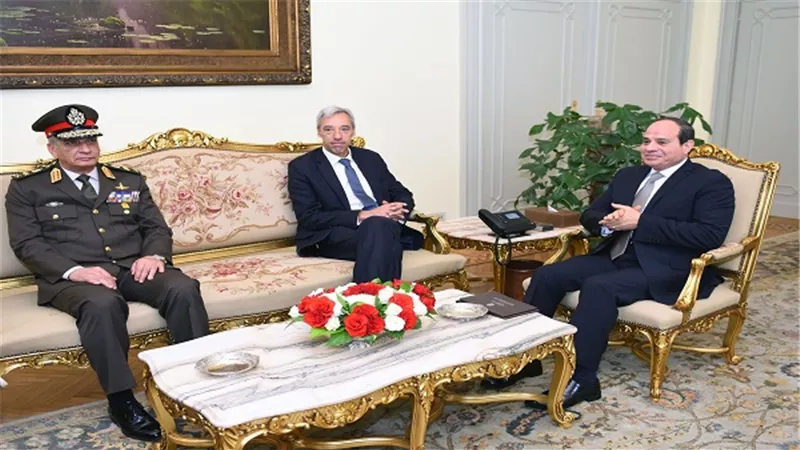 الرئيس السيسي يستقبل وزير الدفاع البرتغالي
