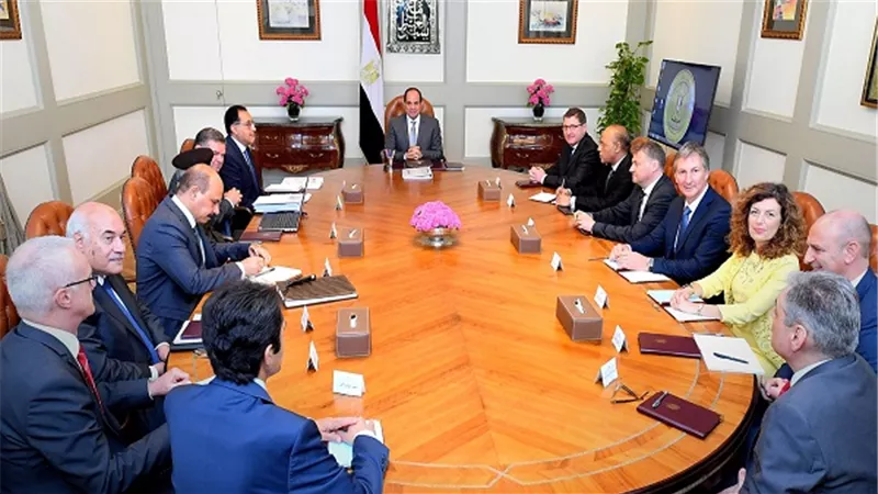 توصيات الرئيس السيسي لرؤساء شركات صناعة ماكينات الغزل والنسيج