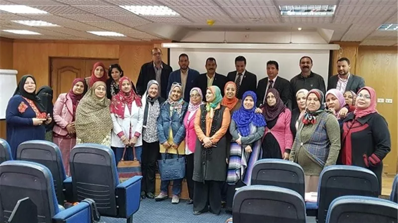 تدريب أعضاء هيئة التدريس على أساليب التقويم وإعداد الاختبارات الإلكترونية بجامعة الفيوم