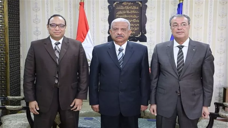 محافظ السويس يستقبل وفد المجلس القومي لحقوق الإنسان