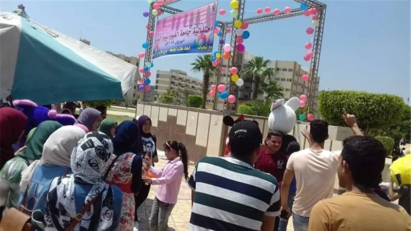 احتفالية جامعة الفيوم بيوم اليتيم بالحرم الجامعي