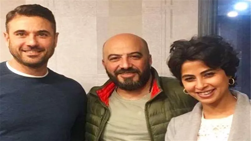 مفاجأة ٢٠١٩.. الهواري يستعين بمصباح علاء الدين لإقناع عز وروبي بالوقوف على المسرح لأول مرة 
