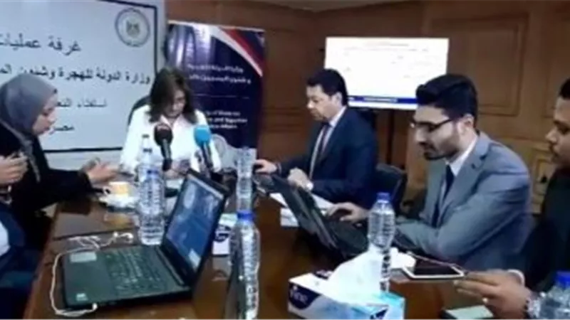 بعد قليل.. وزيرة الهجرة فى بث مباشرة من غرفة عمليات متابعة الاستفتاء