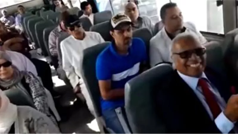 المصريون فى دبى يشاركون باستفتاء تعديلات الدستور