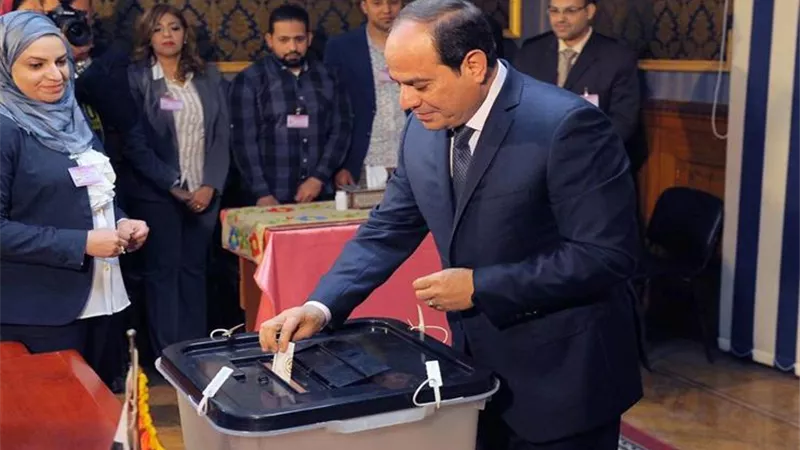 الساعات الأولى للاستفتاء على التعديلات الدستورية 2019.. الرئيس أول الحضور.. والناخبين طوابير أمام اللجان