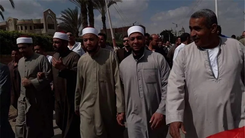 مسيرة تأييد للتعديلات الدستورية بقرية مناشى الخطيب بالفيوم 