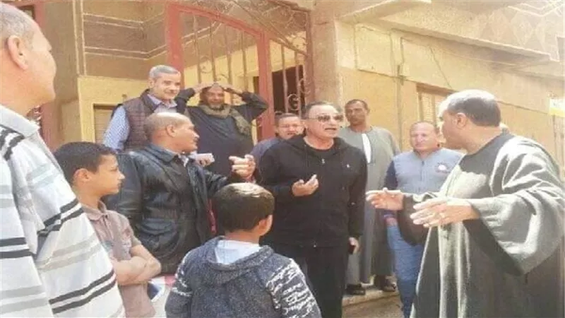 الخطيب.. يحث اهالي قرية بالمشاركة في الاستفتاء على التعديلات الدستورية 2019 بالدقهلية