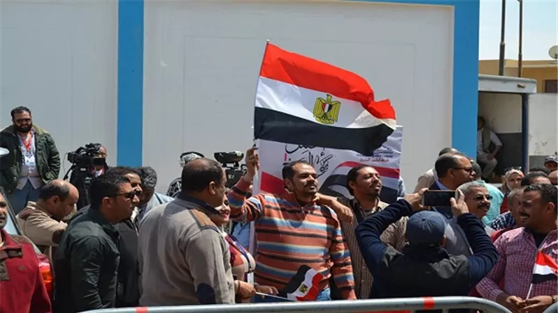 بالصور .. حزب مستقبل وطن بالسويس يحشد المواطنين لتأييد التعديلات الدستورية